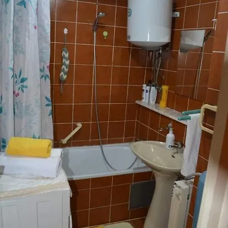 شقة Apartman Panonia *